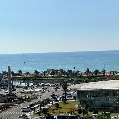 Апартамент У Моря Batumi Esterno foto