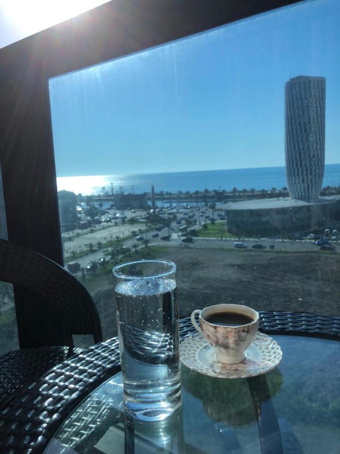 Апартамент У Моря Batumi Esterno foto
